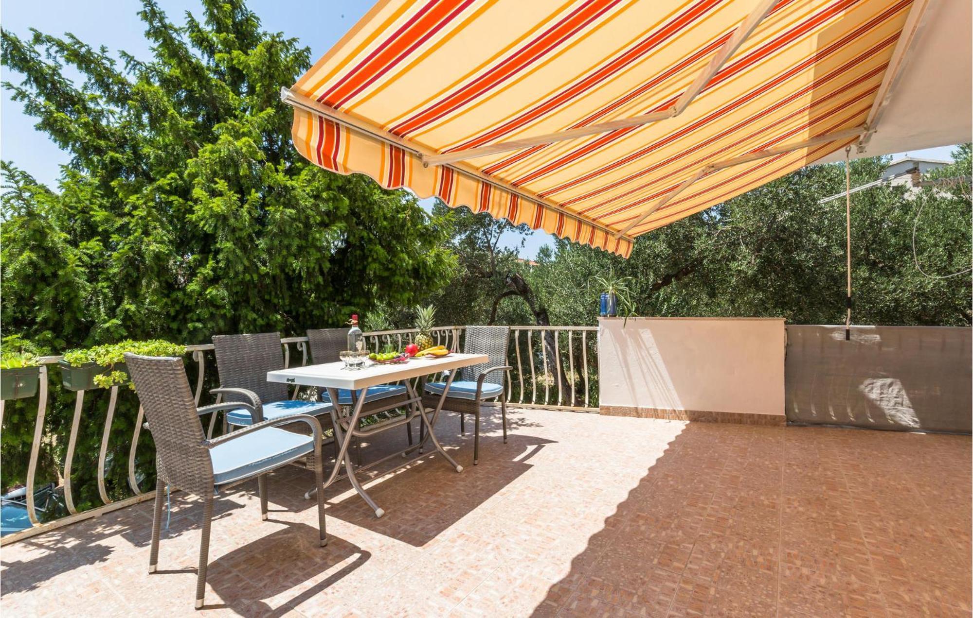 Nice Apartment In Tucepi With Wifi Exterior photo