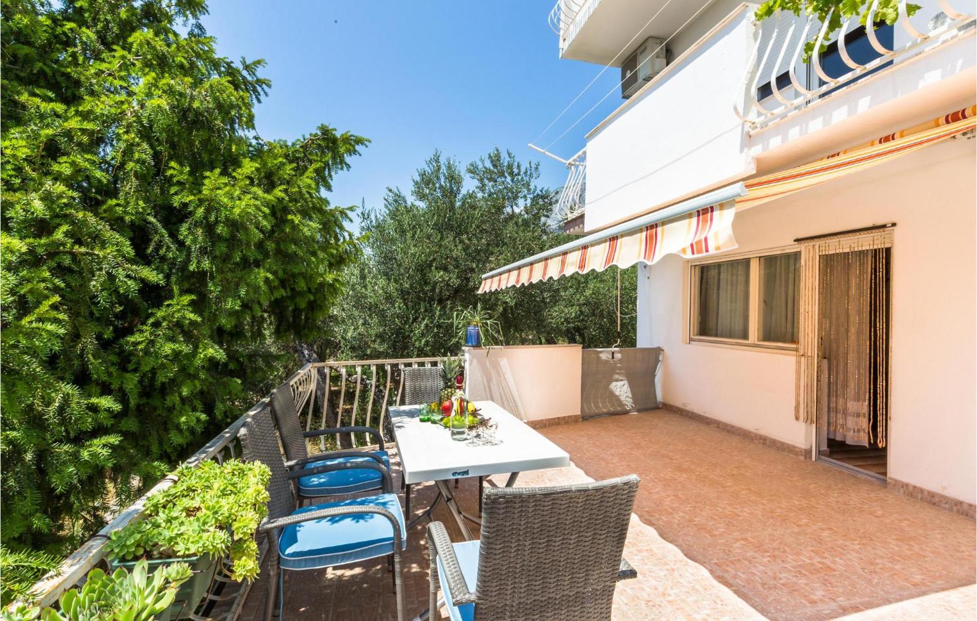 Nice Apartment In Tucepi With Wifi Exterior photo